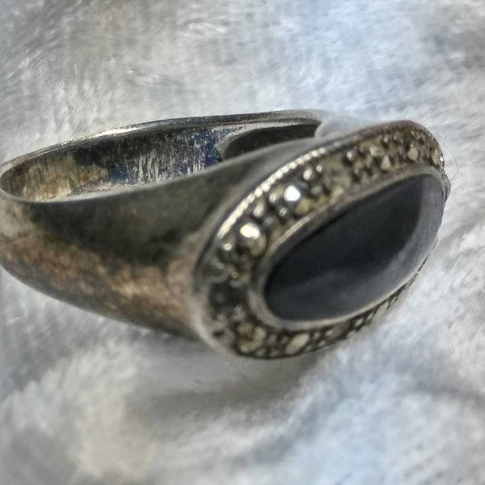 Vintage Onyx Silver Ring from the '60's - size 5.5